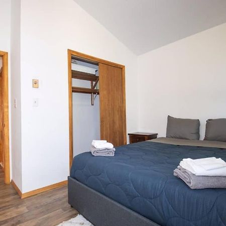Entire 3 Bedroom Adventure Chalet, Near The Best Of The Poconos East Stroudsburg Esterno foto