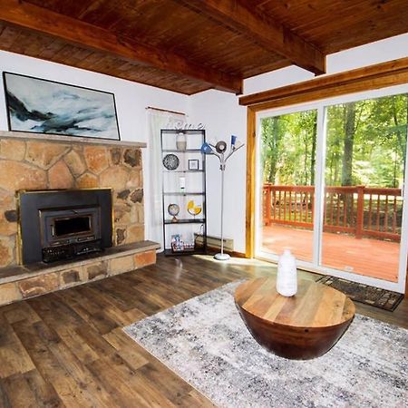 Entire 3 Bedroom Adventure Chalet, Near The Best Of The Poconos East Stroudsburg Esterno foto